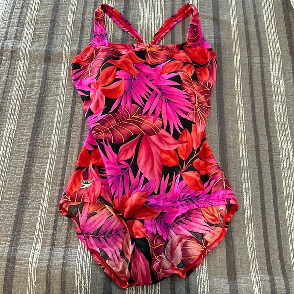 SPEEDO Pink & Black Tropical Ultraback Endurance Swimsuit Size 8 EUC #2494 - Picture 2 of 8